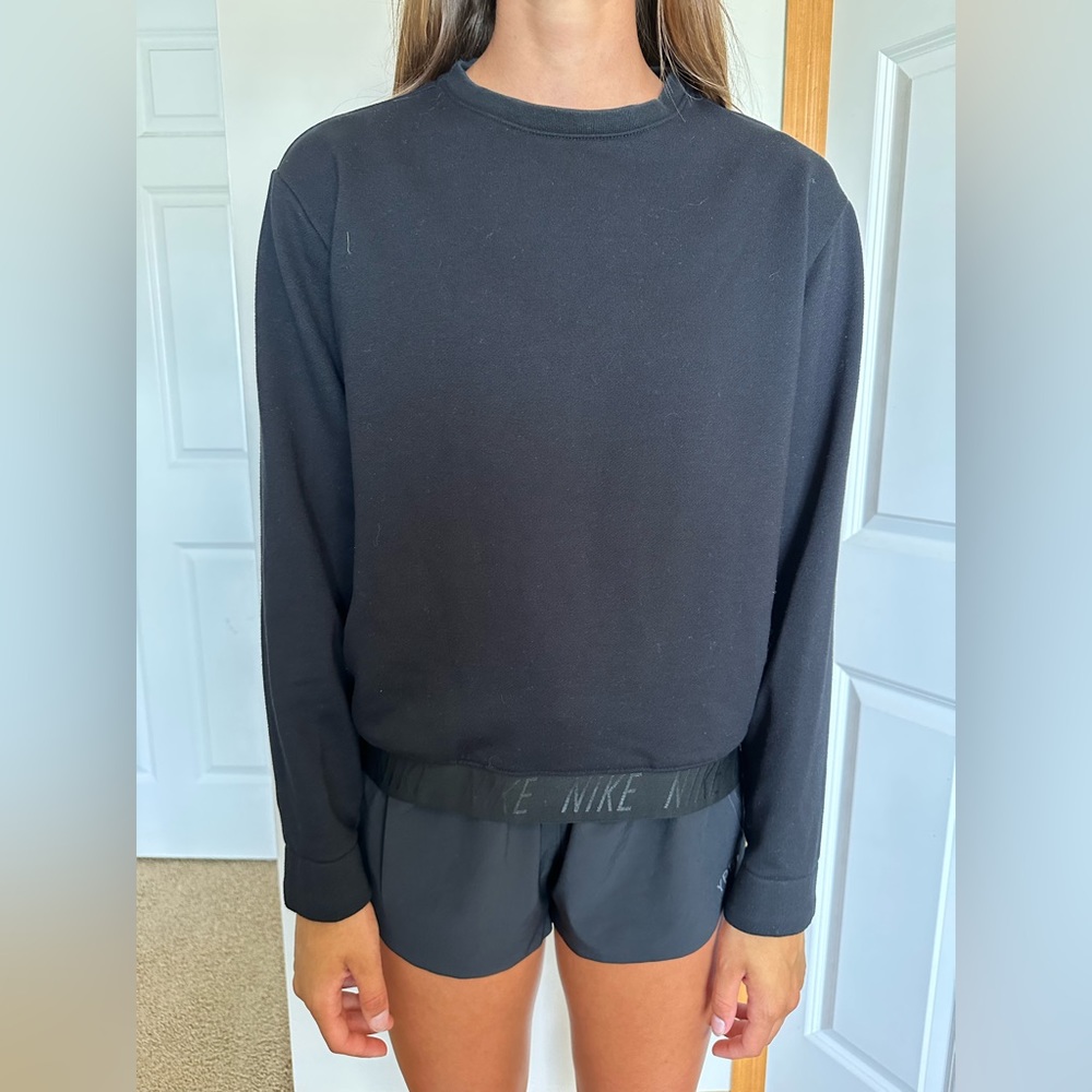 Nike black crew neck